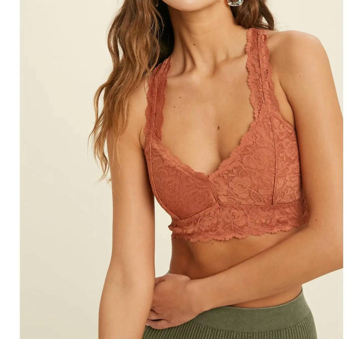 Wishlist - Racerback Scalloped Lace Bralette