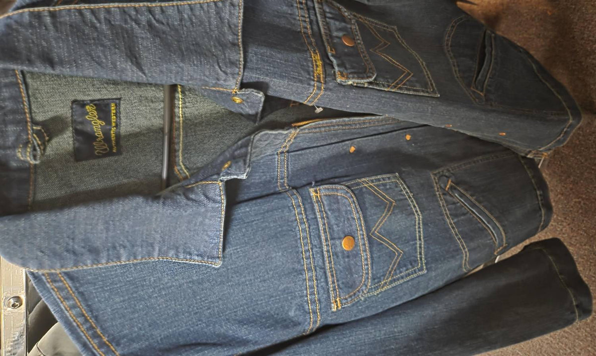 Wrangler - Men's Front Flap Pockets W Stitching Jacket