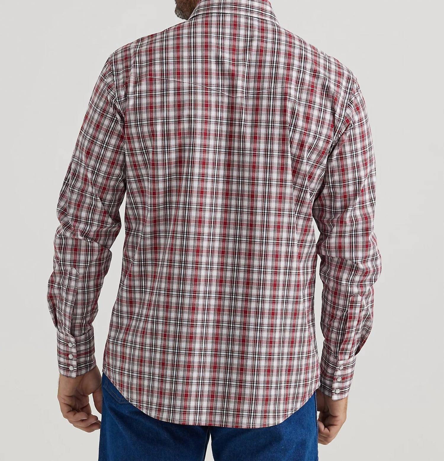 Wrangler - Men's Wrinkle Resist Long Sleeve Classic Fit Snap Shirt - casual - button - down - shirts - clothing - cotton - blend