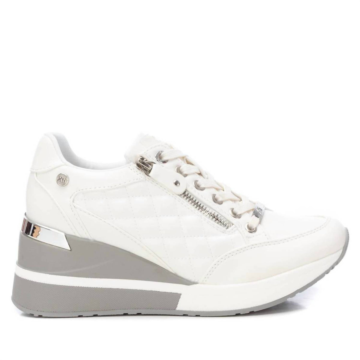 Xti - Women's Leather Quilted Sneakers