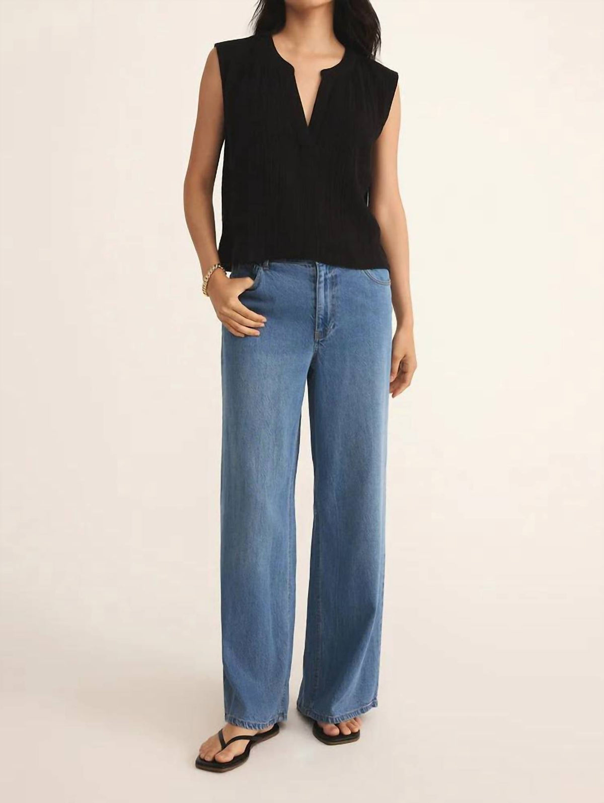 Z Supply - CLIFFSIDE V-NECK AIRY GAUZE TOP