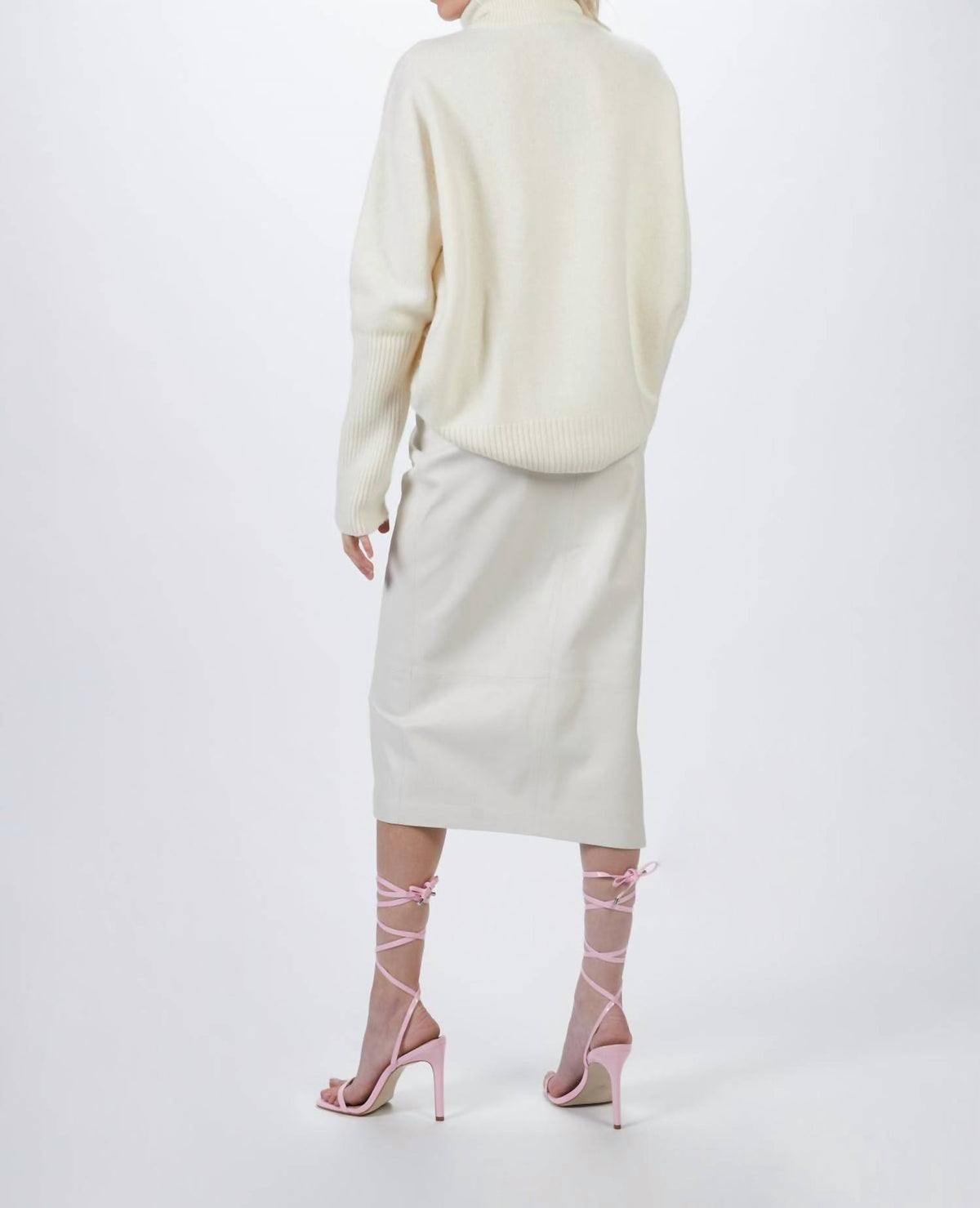 CASHMERE TURTLENECK JUMPER
