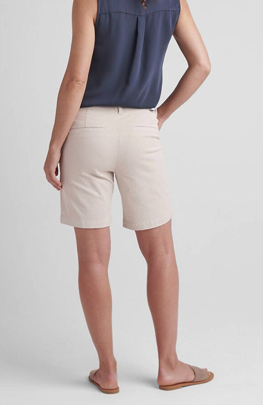 Maddie Mid Rise Pull-On Short