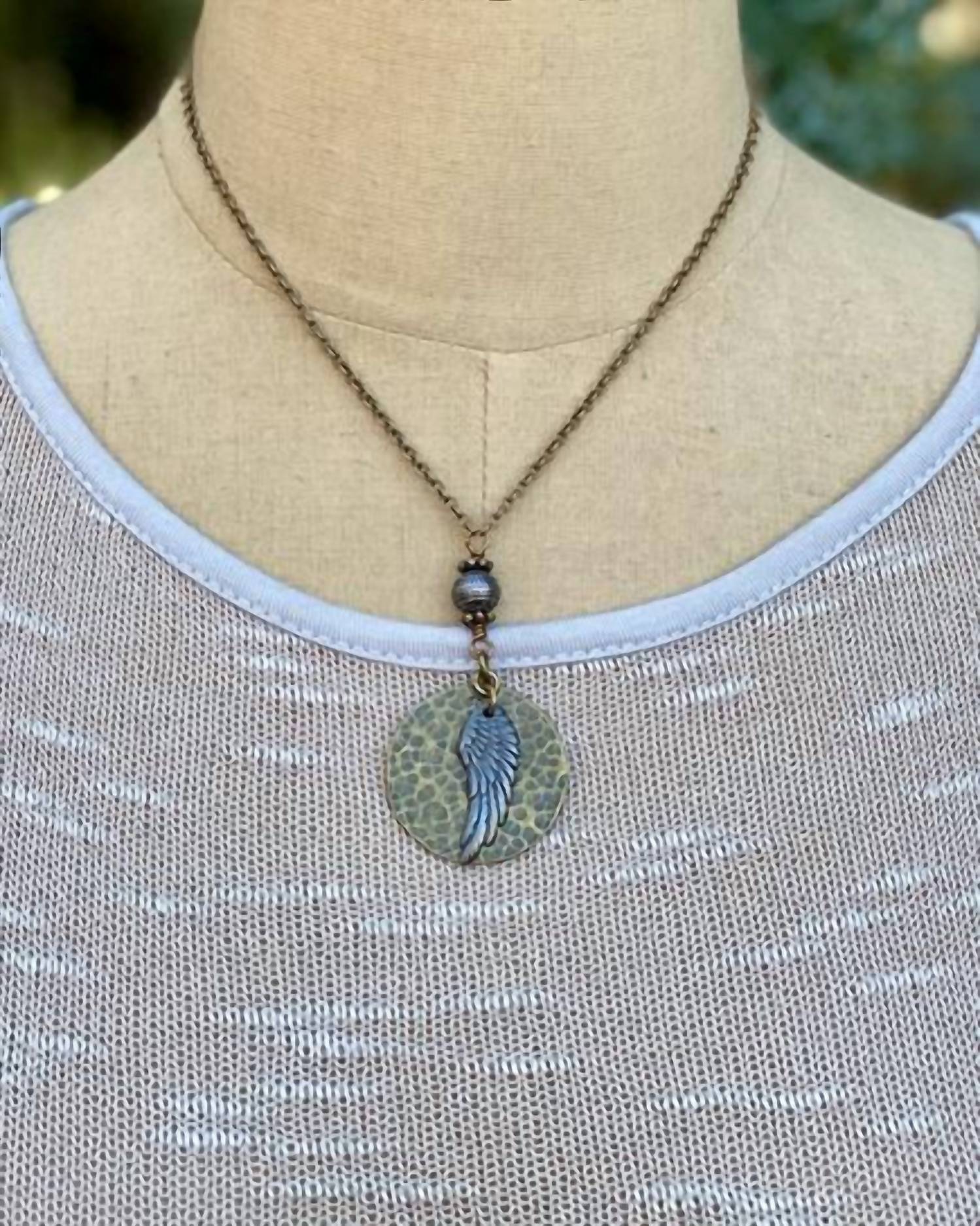 CHARMING NECKLACE