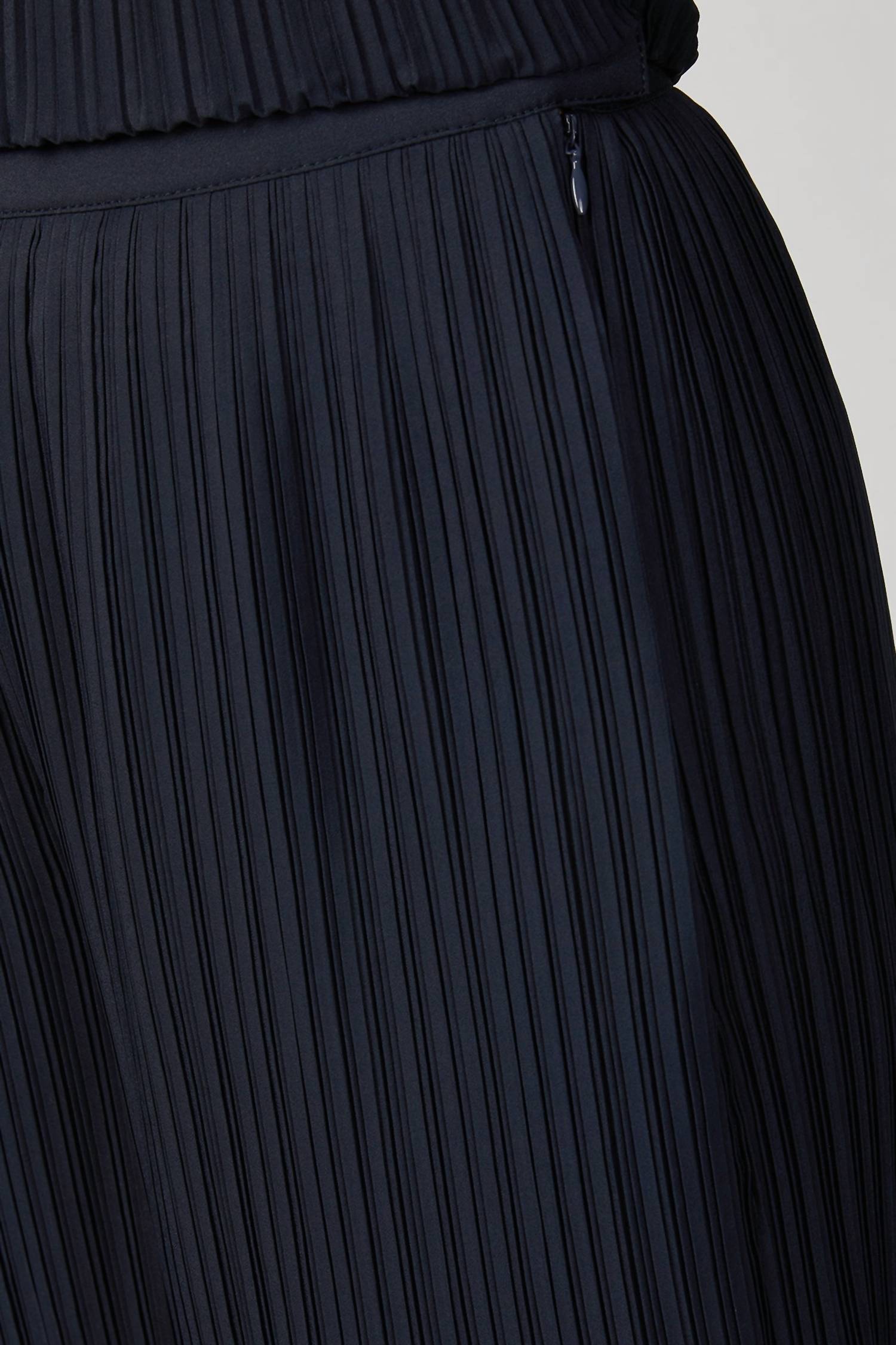PLISSE PLEAT SHORT